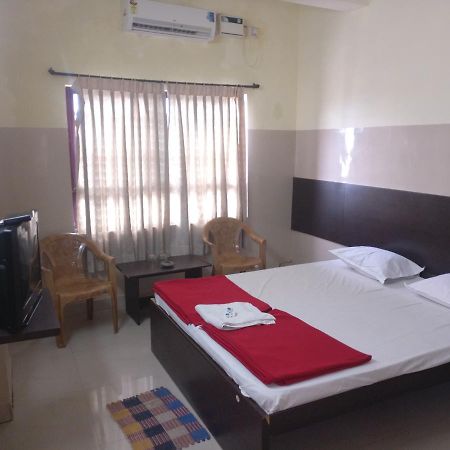Hotel Subhadra Comforts Shimoga Exteriér fotografie