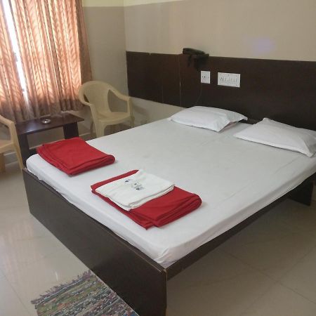 Hotel Subhadra Comforts Shimoga Exteriér fotografie