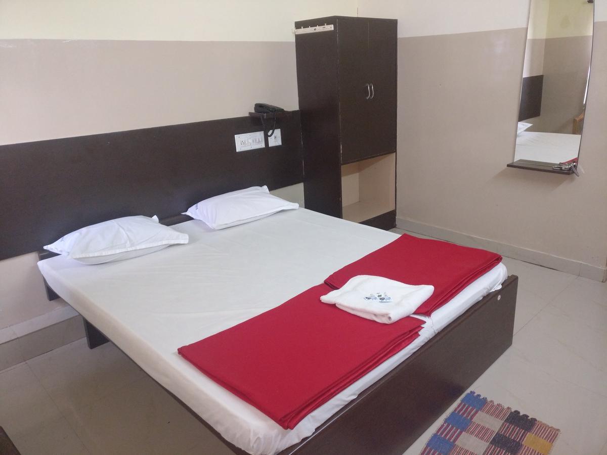Hotel Subhadra Comforts Shimoga Exteriér fotografie