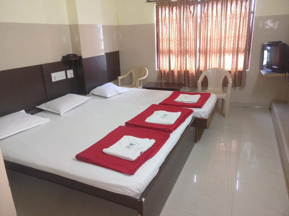 Hotel Subhadra Comforts Shimoga Exteriér fotografie