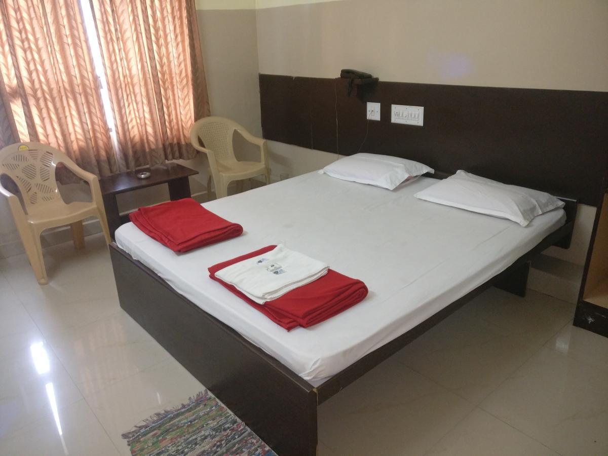 Hotel Subhadra Comforts Shimoga Exteriér fotografie